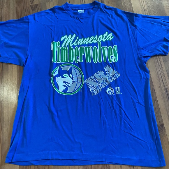 Men’s VINTAGE 1991 NBA Minnesota Timberwolves t-shirt. - Picture 1 of 3